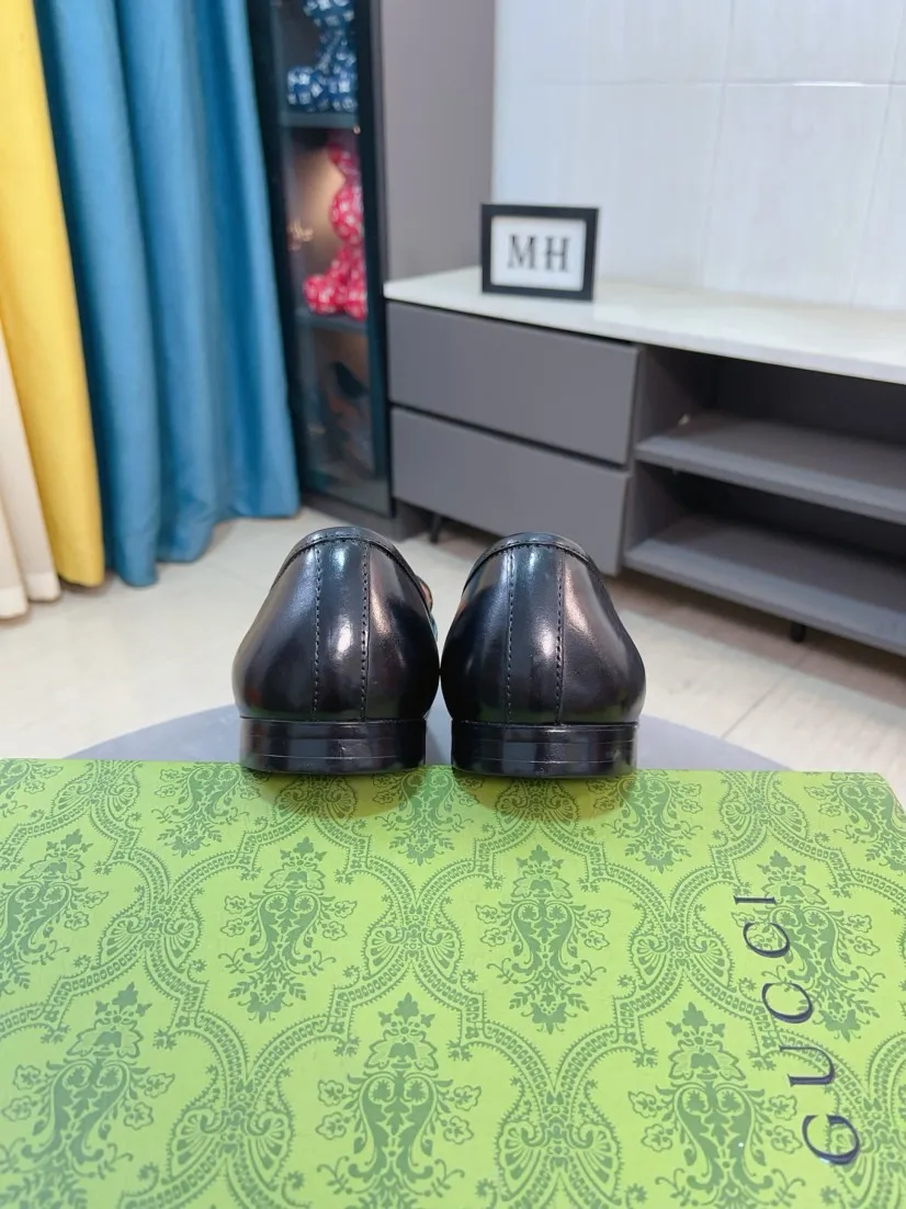 Men's shoes 💰500🌹🌹【GUCCI】The most popular classic Gucci leather shoes. Synchronized with the official website, the upper is made of Italian first-layer cowhide ➕cowhide lining, with unique brand and unique craftsmanship. Highlighting the hot style of the new year. Stop hesitating, stop wandering, get it now. Number: 38--44